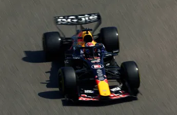 Red Bull verrast en geeft Max Verstappen compleet nieuwe auto; F1TV-analist licht veranderingen toe