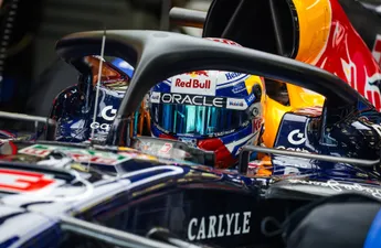 Vliegende start voor Red Bull in Bahrein: Max Verstappen zorgt voor waanzinnige statistiek