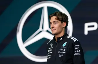 'Mercedes dreigt met rechtszaak na motorschandaal in Formule 1'