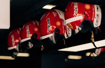 Ferrari is er klaar mee en roept FIA halt toe