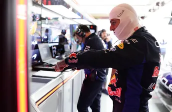 De afschuwelijke boordradio van Max Verstappen na de sprintkwalificatie in China