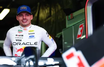 Video: Max Verstappen wint tóch in Australië en komt met hilarische reactie