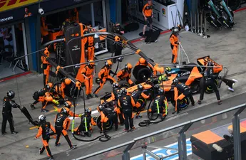 McLaren-teambaas Andrea Stella is woedend op Toto Wolff en Mercedes