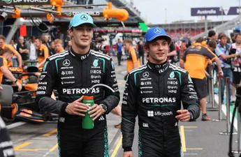 Stewards delen straf uit aan Mercedes na F1 kwalificatie in Australië