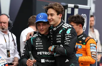 George Russell deelt nieuwe sneer uit aan Max Verstappen