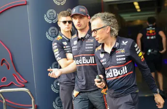 Groot nieuws vanuit Red Bull over gevreesd vertrek van Max Verstappen: 'Absoluut niet'