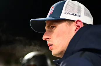 Formule 1 plaatst 'kleinzerige' tweet na uitvalbeurt Max Verstappen op de Nürburgring