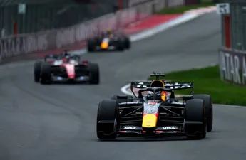 FIA schrikt van snelheid Max Verstappen en controleert Red Bull-auto