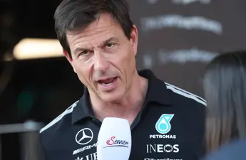 Toto Wolff waarschuwt George Russell: 'Dan zet ik hem uit het team'