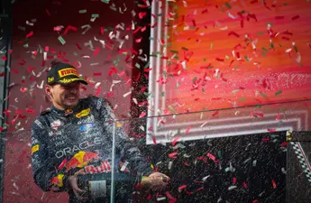 Red Bull-baas verrast Max Verstappen en heeft geweldig nieuws richting de toekomst