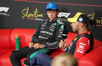 Toto Wolff krijgt zorgwekkend bericht: Kimi Antonelli bespreekt overstap naar Ferrari