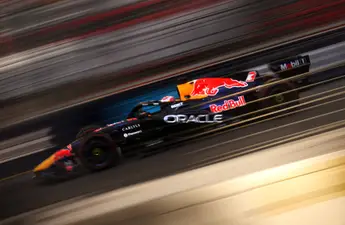 Max Verstappen zwaar benadeeld door de FIA; Red Bull spreekt zich uit