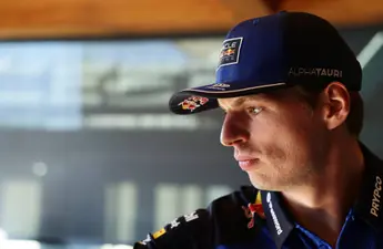 Schumacher wijst Max Verstappen aan als schuldige tijdens controversieel moment