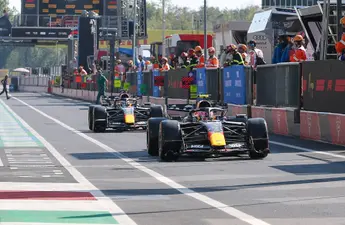 BREAKING: Red Bull-coureur ontvangt zware gridstraf en moet achteraan beginnen