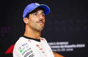 David Coulthard waarschuwt Kimi Antonelli dat hij niet zoals Daniel Ricciardo moet worden