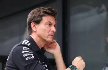 Toto Wolff slaat alarm na poleposition van Max Verstappen: 'Er is iets aan de hand!'