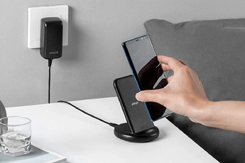 AW Poll: 42 procent laadt ‘s nachts de telefoon op