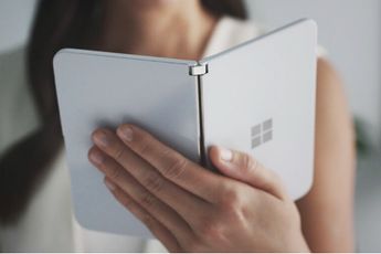 'Microsoft Surface Duo-behuizing kan breken bij inpluggen usb-c-kabel'