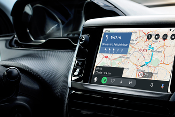Nieuw in Android Auto: Waze verbeterd, games en werkprofielen