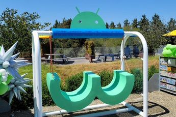Dit is het officiële Android 13 standbeeld, of is het een schommel