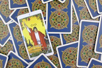 App van de Week: Labyrinthos Tarot leert je tarot leggen