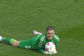 Video: The moment Alisson mocked Jordan Pickford's ridiculous timewasting antics - Anfield loved it