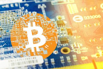 Beursgenoteerde miners verkochten in mei 100% van hun verdiende bitcoin