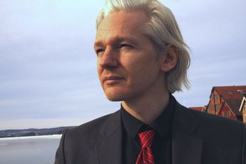 Mysterieus tekstbestand in bitcoin blockchain over Julian Assange