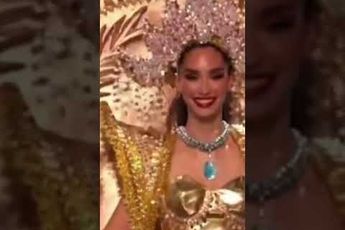 Miss El Salvador verschijnt met bitcoin kostuum tijdens verkiezing