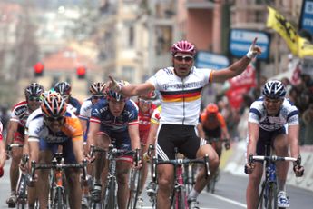 Vídeo: Las 3 impresionantes victorias de Óscar Freire en la Milán-San Remo