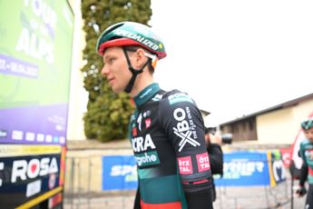 Giro de Italia | Aleksandr Vlasov, que había abandonado por 'gripe', da positivo en COVID-19