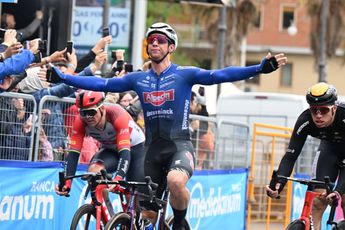 Groves le gana la partida a Molano en el final de Tarragona en la Vuelta a España