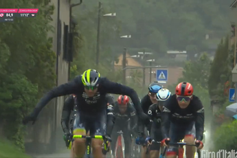 VÍDEO: Laurens Rex se divierte "bañándose bajo la lluvia" de la 14ª etapa del Giro de Italia