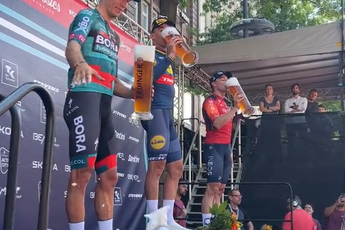 VÍDEO: La espectacular celebración de Mads Pedersen tras su triunfo en la Clásica de Hamburgo