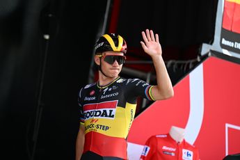 Lefevere, sobre la caída de Evenepoel en la clasificación de la Vuelta: "Hizo un trabajo magistral limitando los daños"