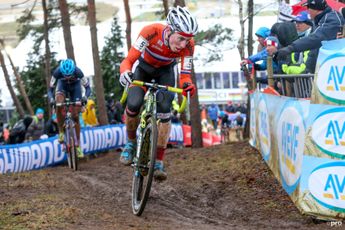 Jens Dekker acaba 2º en el ciclocross de Heerderstrand pese a una salida terrible: "Me siento fuerte, pero no rápido"