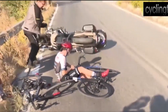 VÍDEO: El caótico descenso en la etapa 6 de la Vuelta a Turquía con múltiples caídas, incluido un ciclista que choca contra una moto