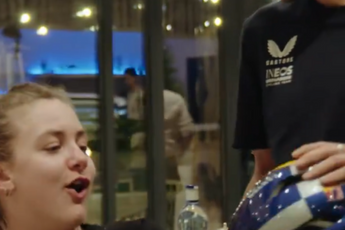 VÍDEO: Zoe Bäckstedt llora en un emotivo momento después de que Tom Pidcock le dé la bienvenida a Red Bull