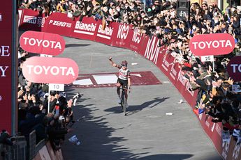 Tadej Pogacar demuestra una vez más que es el mejor ciclista del mundo ganando la Strade Bianche con un ataque de otra época