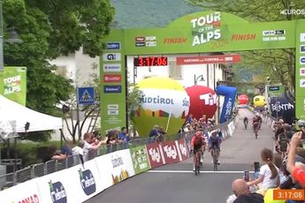Tobias Foss gana la etapa inaugural del Tour de los Alpes con podio colombiano de Esteban Chaves; Juanpe López, 5.º