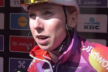 Lorena Wiebes, desolada por su "estúpida" celebración prematura con la que Marianne Vos ganó la Amstel Gold Race Ladies: "No la vi venir"