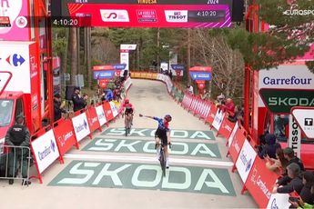 La Vuelta Femenina 2024: Demi Vollering pierde ante Evita Muzic en el brutal final de la etapa 6 pero refuerza su liderato