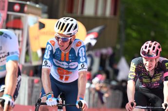 Romain Bardet, orgulloso de su versión ofensiva en el Giro de Italia: "Valía la pena intentarlo"