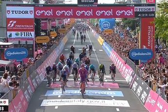 Así hemos vivido en directo la etapa 11 del Giro de Italia 2024: Jonathan Milan venció en un esprint final con caída en el pelotón