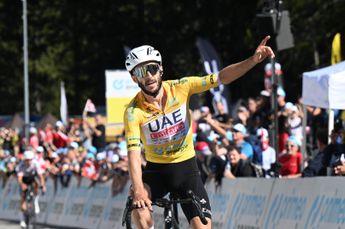 ¡Otra exhibición de UAE en la Vuelta a Suiza! Adam Yates gana dándole la mano a Joao Almeida en meta