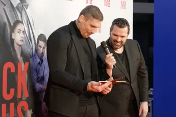 Toby Alderweireld als acteur en kwijlende Temptation-babes op première Black Lotus in Kinepolis Antwerpen