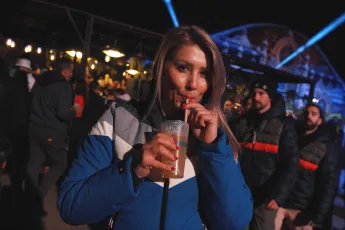 Sasha op Tomorrowland Winter:  prachtige festival-babes, brullende Mexicanen en nog zoveel meer