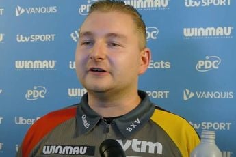 /sport/hoe-rijk-is-darter-dimitri-van-den-bergh-echt-dit-is-wat-the-dreammaker-gemiddeld-verdient-per-maand