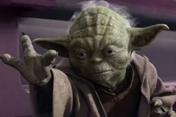 /film-tv/het-mysterie-ontrafeld-george-lucas-onthult-waarom-yoda-achterstevoren-spreekt