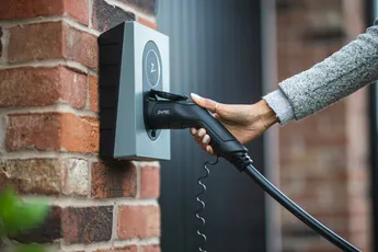 Elektrische auto's winnen terrein in Europa: dit merk loopt Tesla voorbij